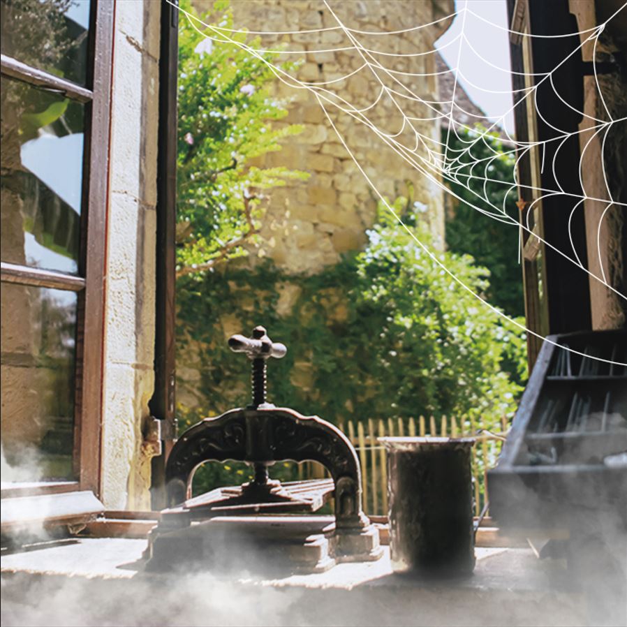 Vacances de la Toussaint et Halloween au Moulin à Papier de la Rouzique
